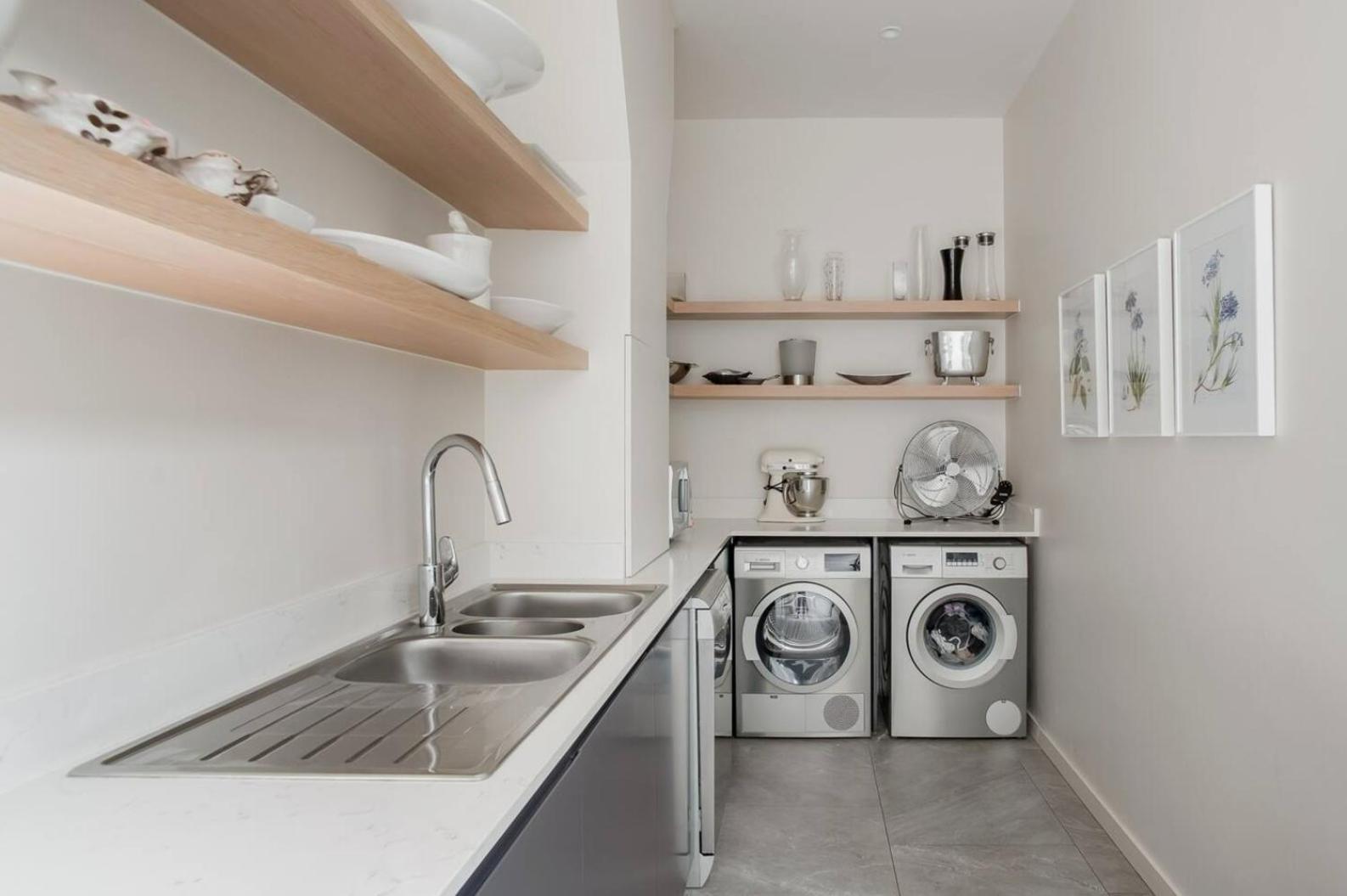 Beginnings - New Townhouse In Welcoming Heart Of Newlands *